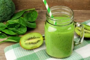 Almond Breeze kiwi and spinach smoothie